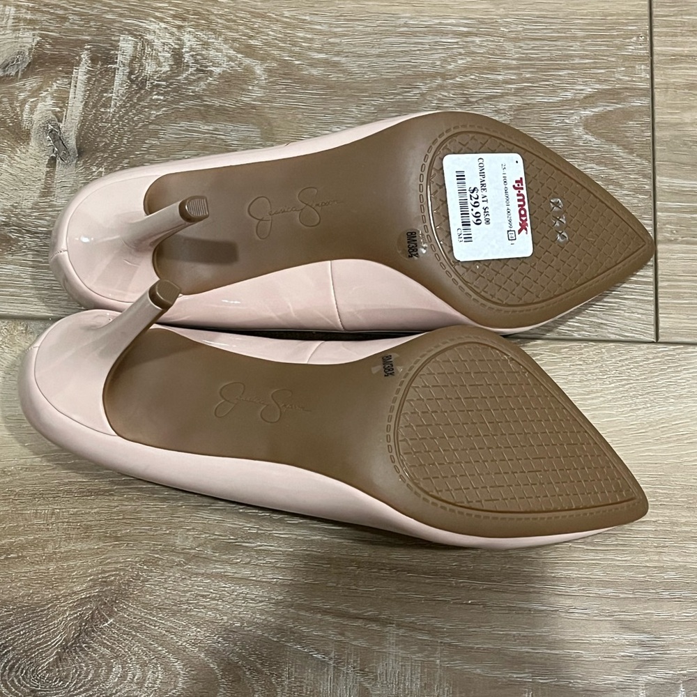 Classic Pinkish Nude Pumps - Picture 7 of 9